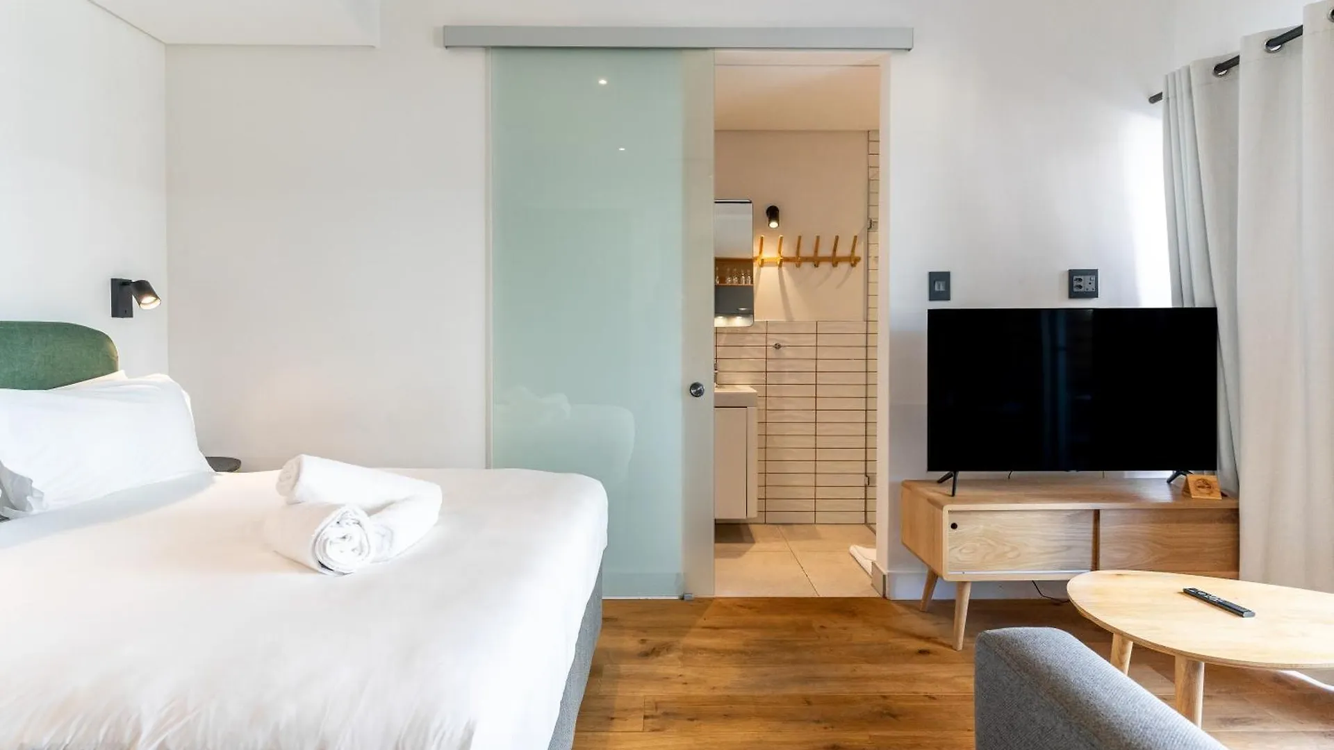 Apartment Barracks 414: City Centre Aprt With Balcony Cape Town