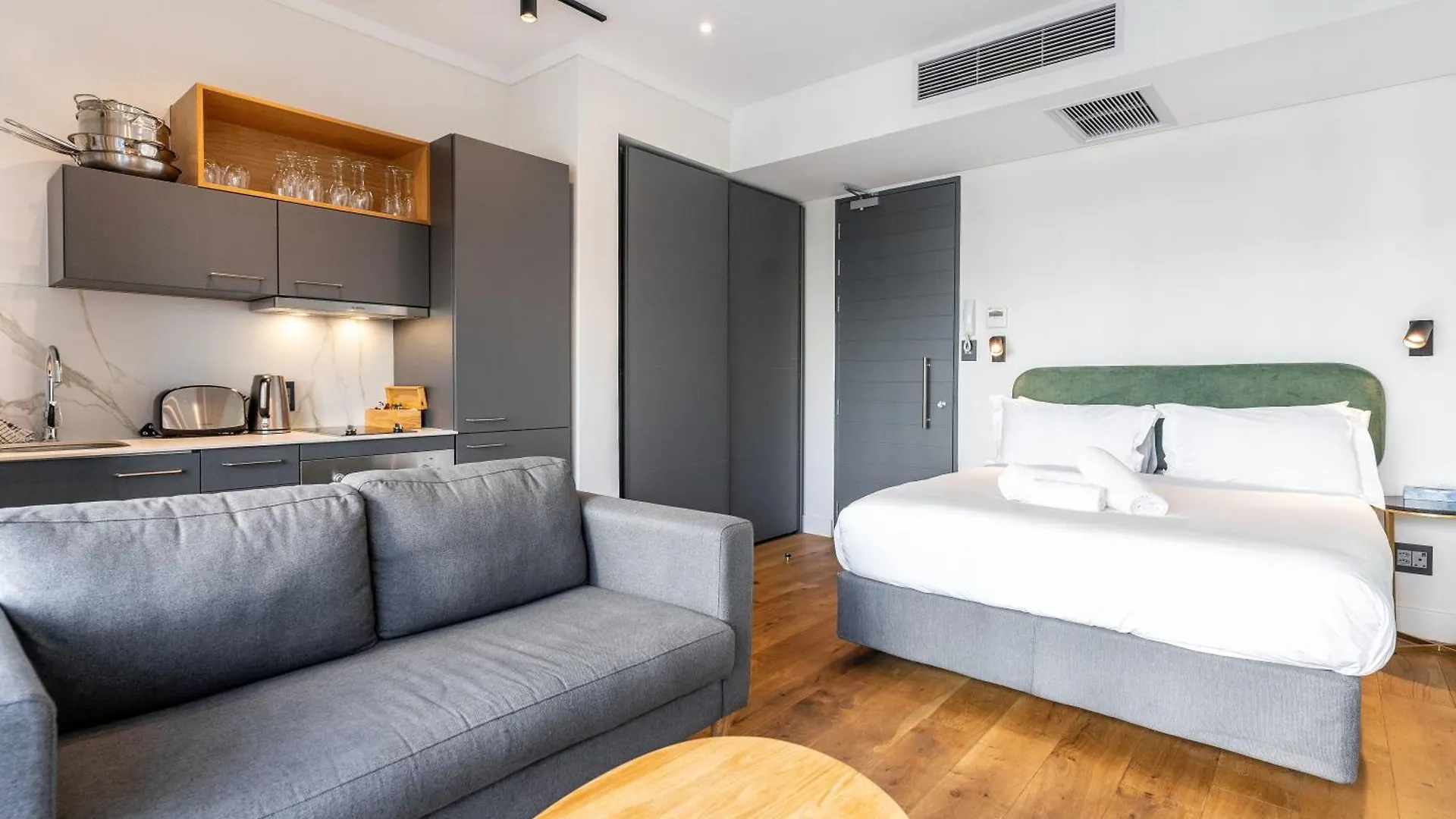 Apartment Barracks 414: City Centre Aprt With Balcony Cape Town